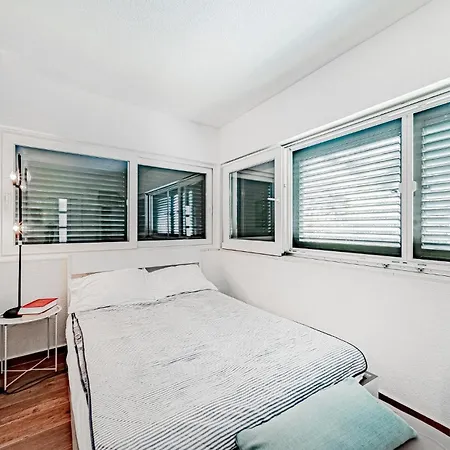 Apartment Stunning In With Wifi Broce