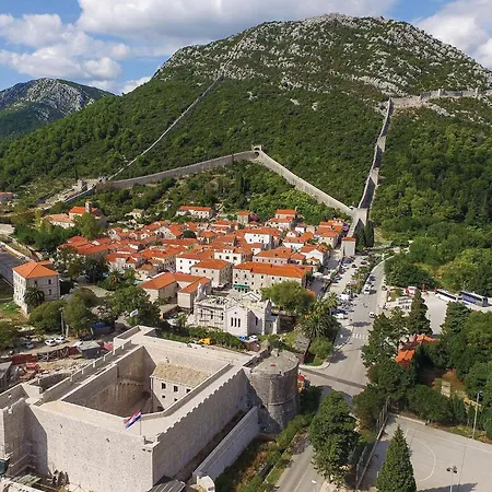 Stunning In With Wifi Lägenhet *